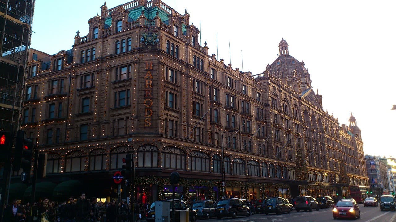 Magic of London with Cream Tea at Harrods - تصویر 8