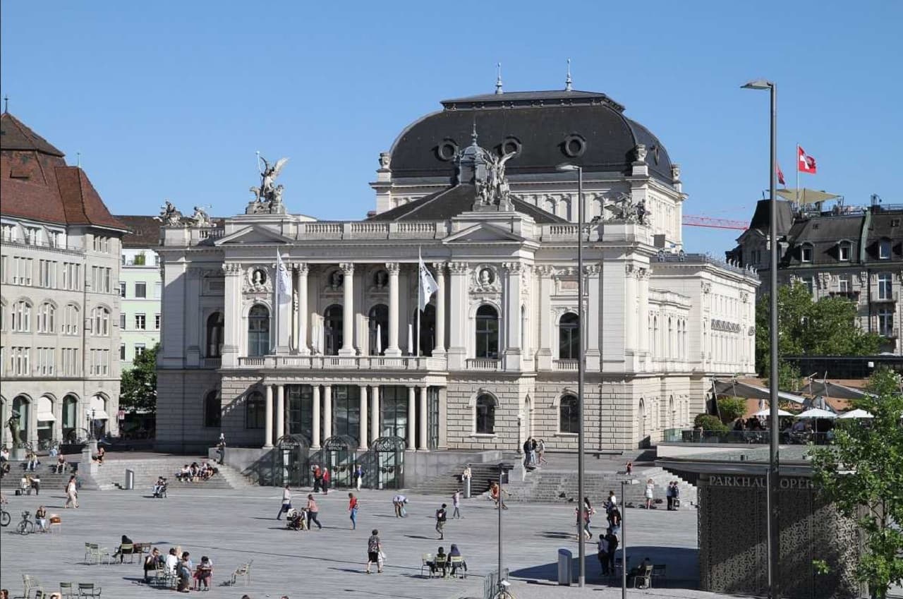 Zurich City Sightseeing Bus Tour with Lake Cruise - تصویر 4