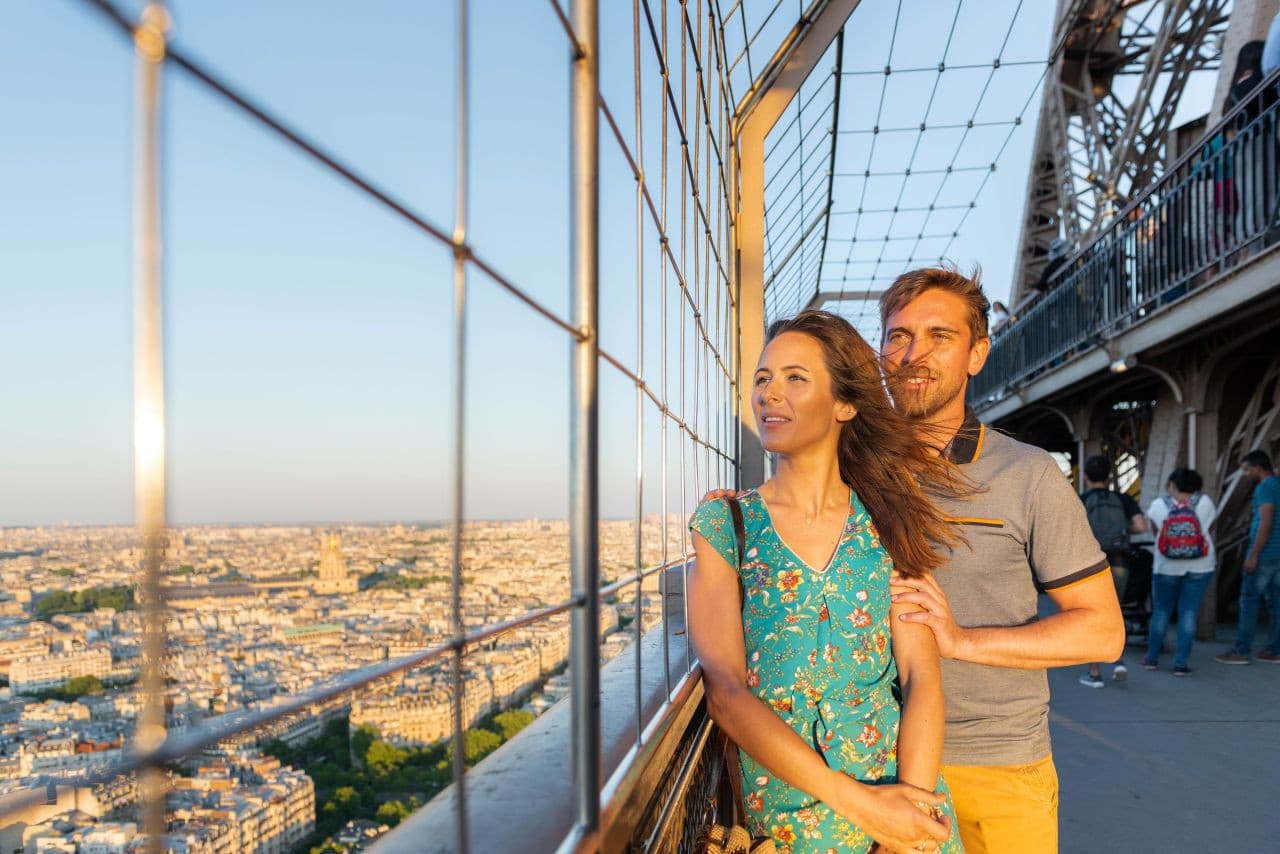 Paris Open-Top Bus Tour and Eiffel Tower Reserved Access - تصویر 9