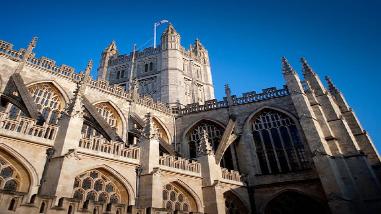 Windsor Castle, Stonehenge and Bath Tour with Lunch in Lacock - تصویر 9