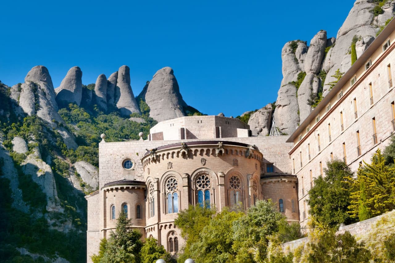 Montserrat Sunrise Tour from Barcelona - تصویر 2