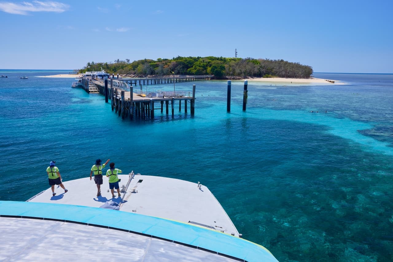 Green Island Reef Full-Day Cruise - تصویر 10