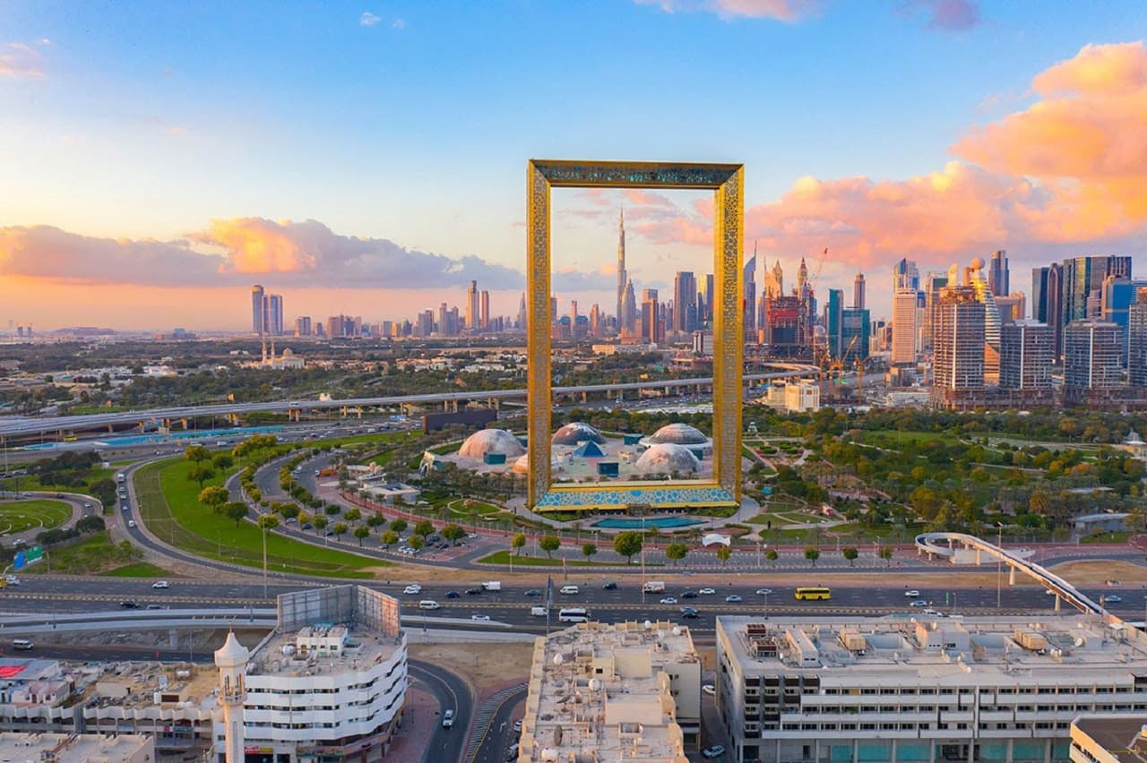 COMBO: Dubai Frame + Dubai Garden Glow: Dinosaur Park and Fantasy Park Tickets - تصویر 2