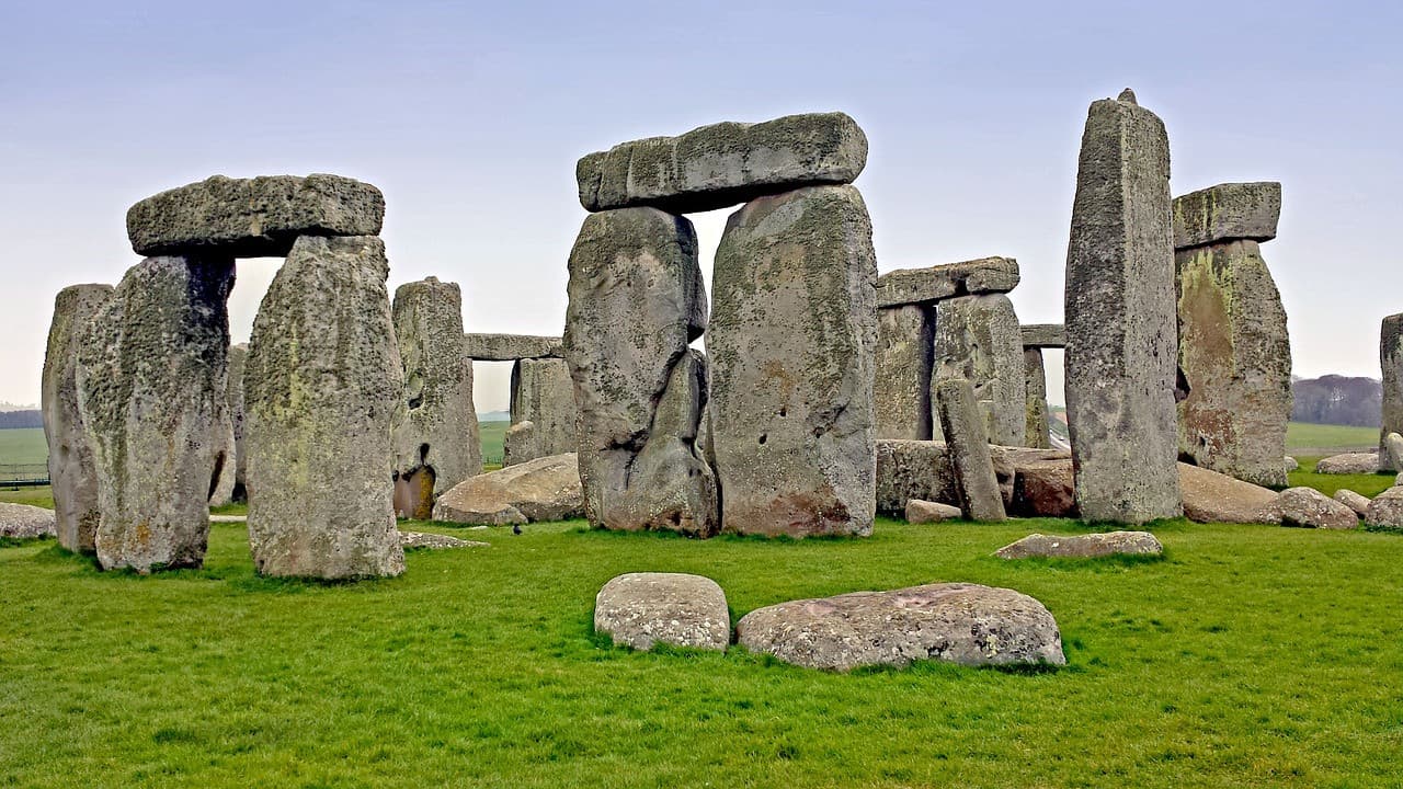 England In One Day: Stonehenge, Bath, Stratford and The Cotswolds Tour - تصویر 9