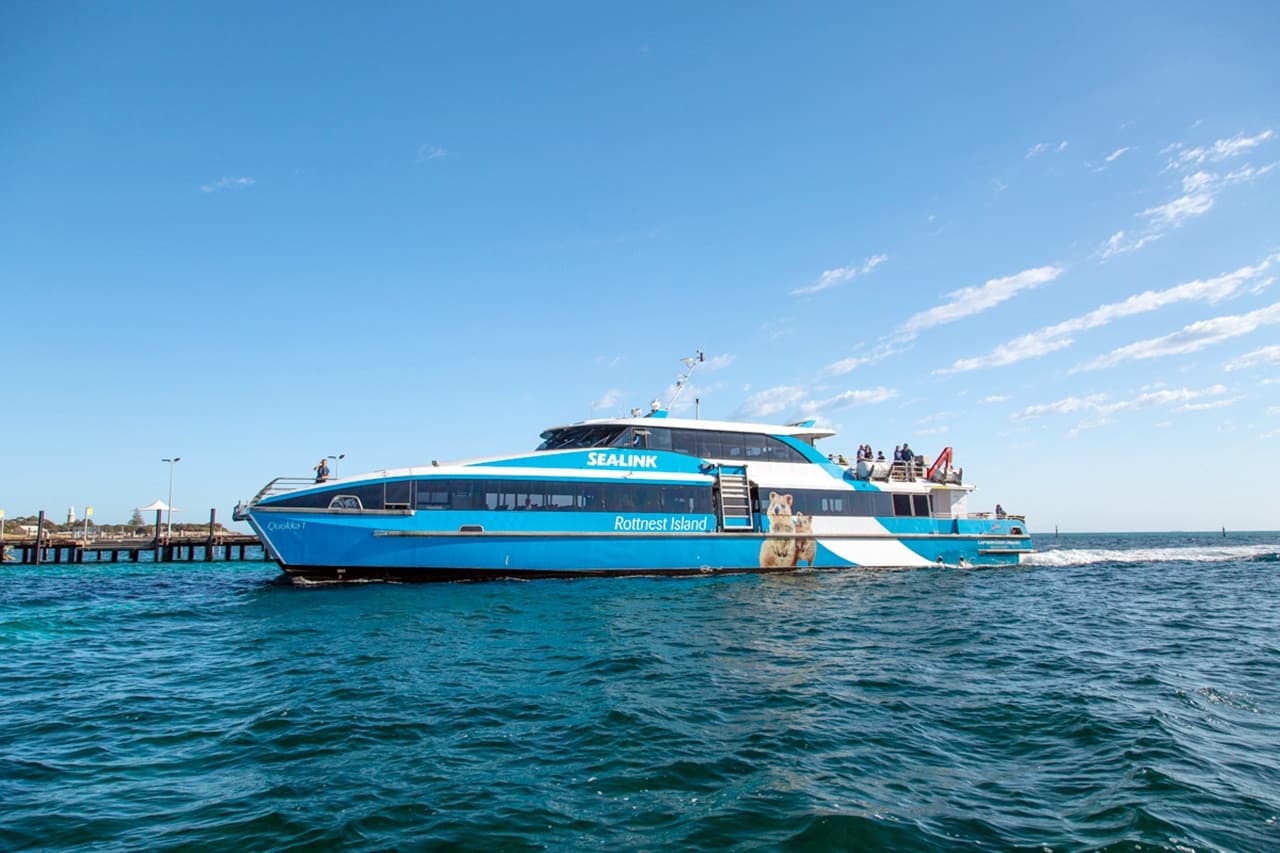 Round Trip SeaLink Ferry to Rottnest Island - تصویر 4