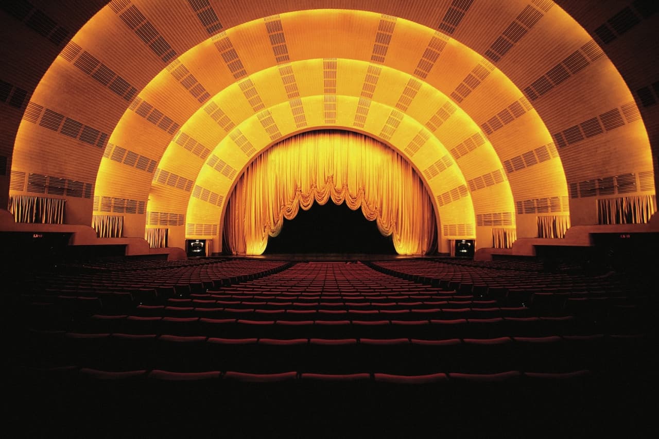Radio City Music Hall Christmas Spectacular Show Starring the Rockettes Tickets - تصویر 9