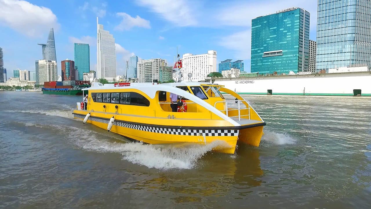 Ho Chi Minh Half-Day City Tour: Independence Palace, Notre Dame Cathedral, Thien Hau Pagoda - تصویر 5