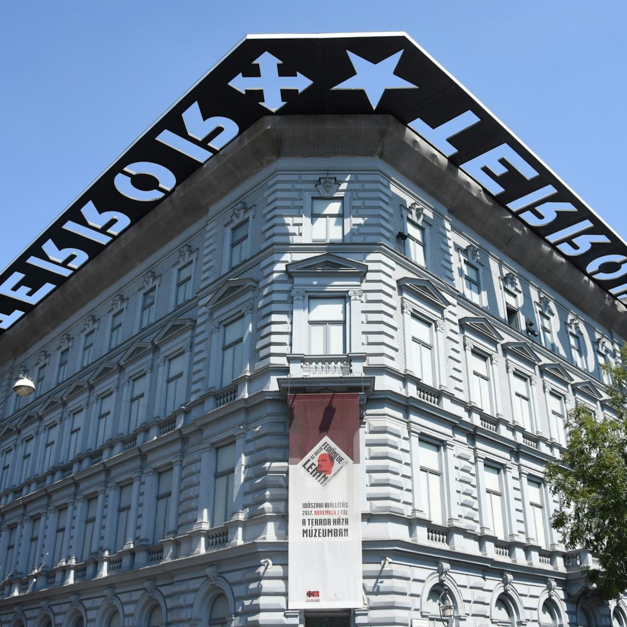 House of Terror Museum: Born Under the Red Star Tour - تصویر اصلی