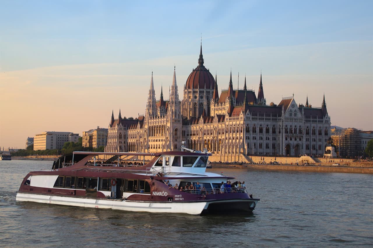 Budapest Margaret Island Cruise with Drink - تصویر 4