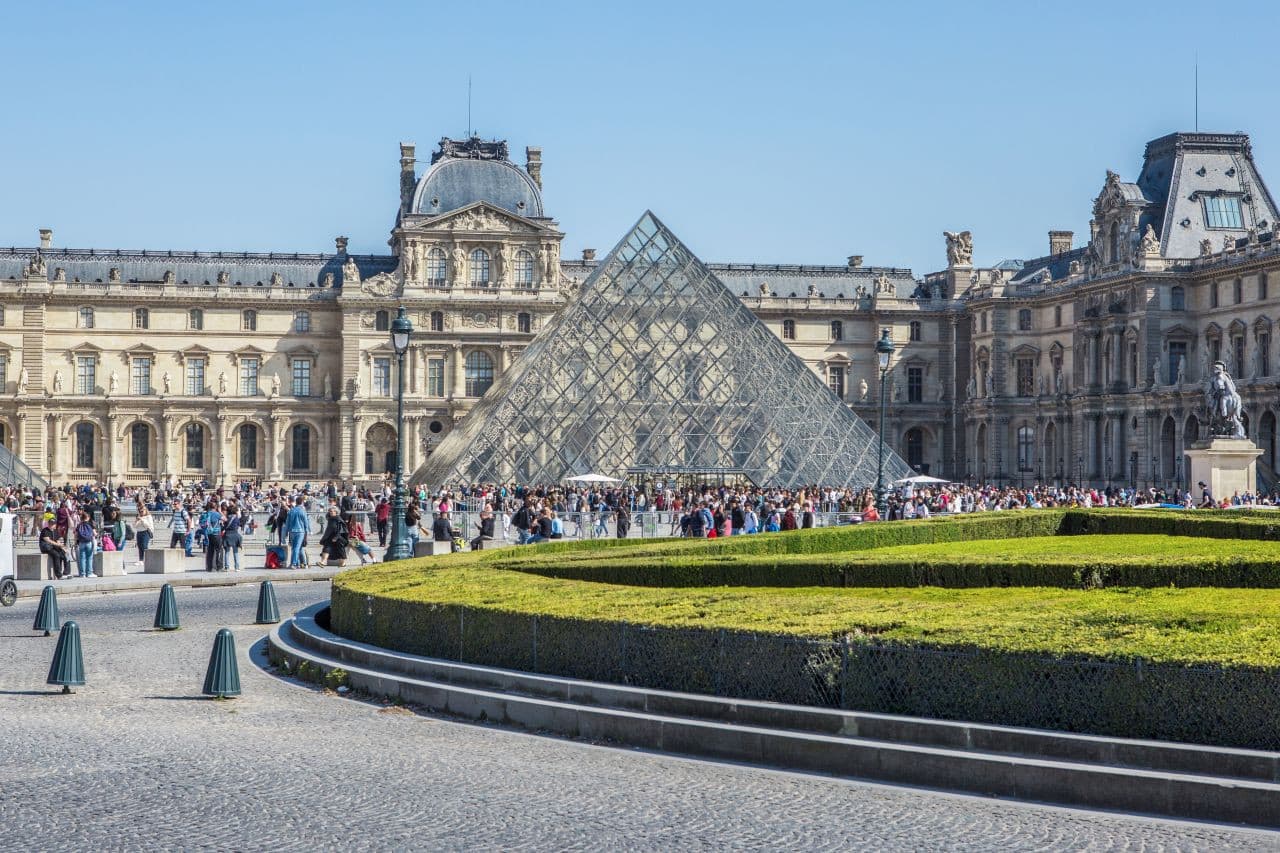Paris Open-Top Bus Tour and Eiffel Tower Reserved Access - تصویر 2