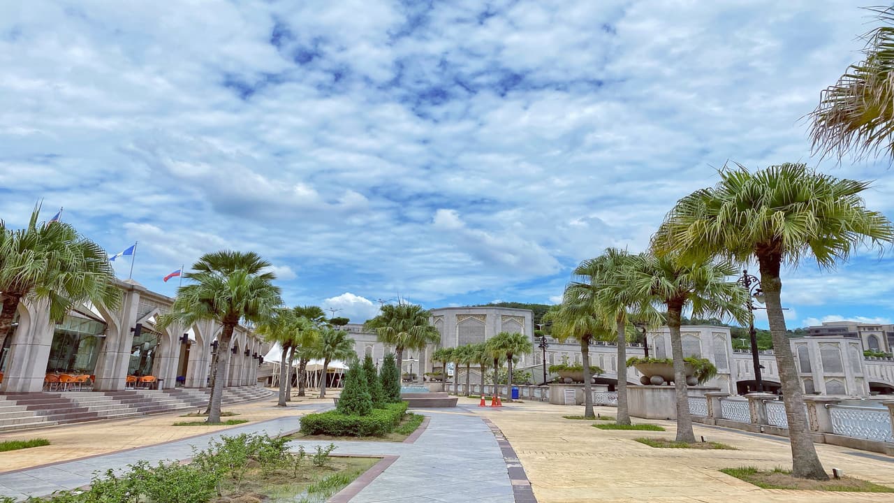 Putrajaya River Cruise and City Tour from Kuala Lumpur - تصویر 4