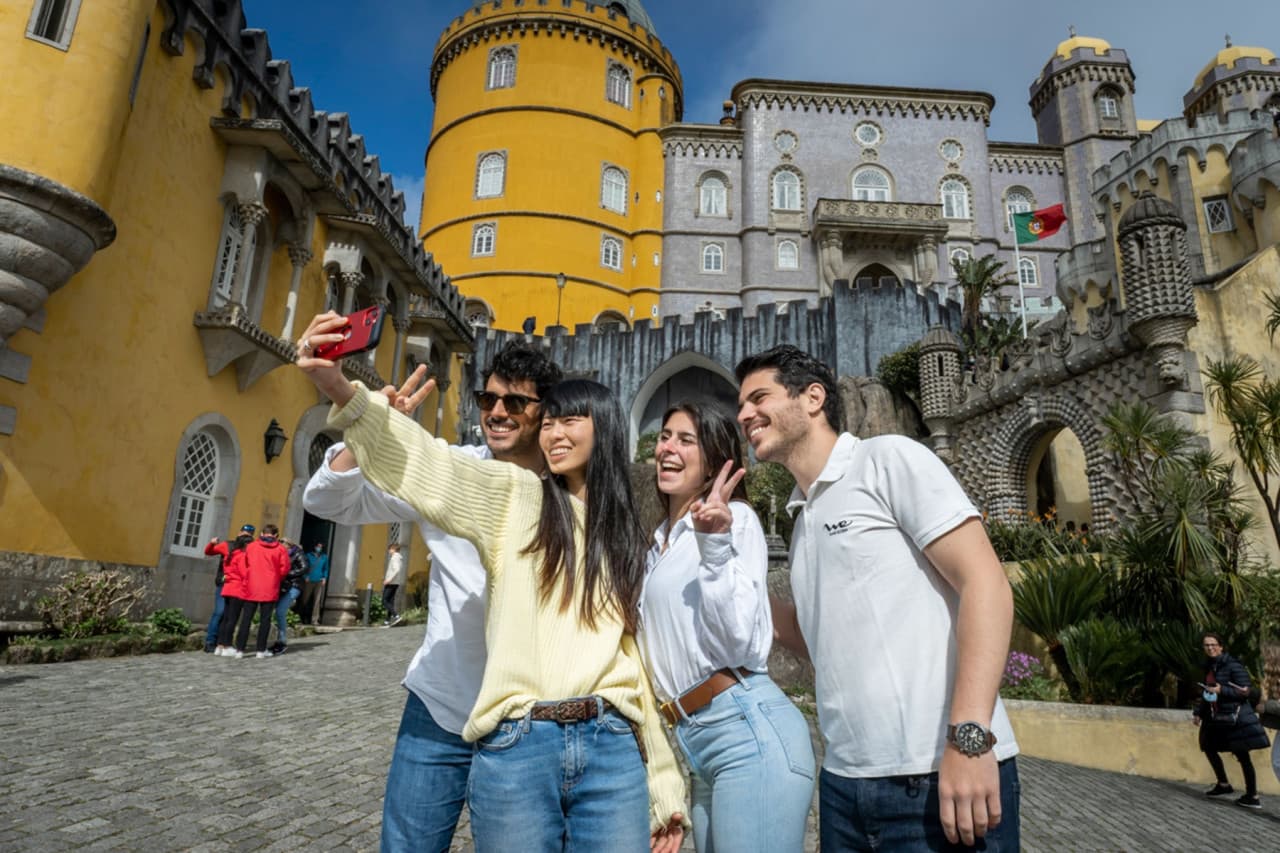 Sintra Half-Day Tour from Lisbon: Hiking at Cabo da Roca and Praia da Adraga - تصویر 7