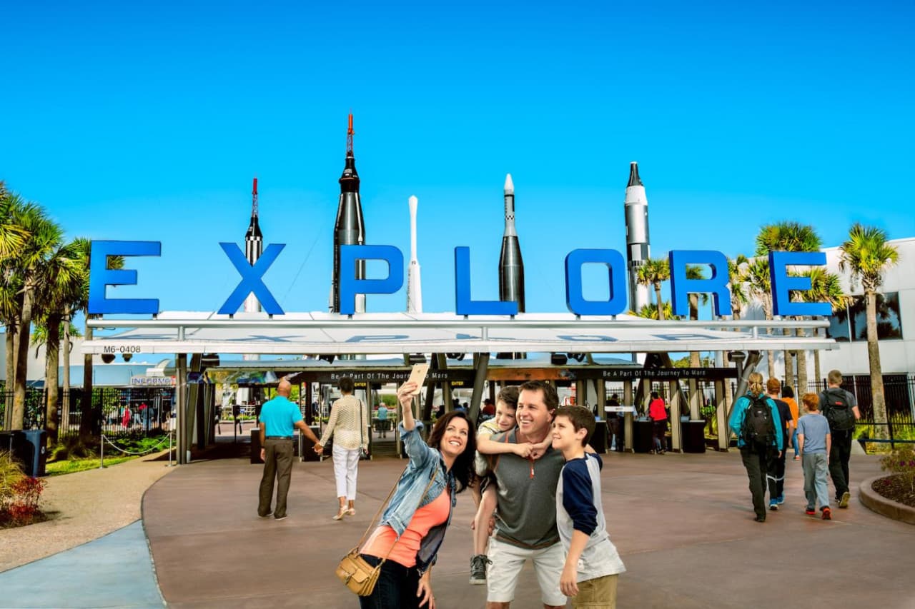 Kennedy Space Center Visitor Complex Admission Ticket - تصویر 19