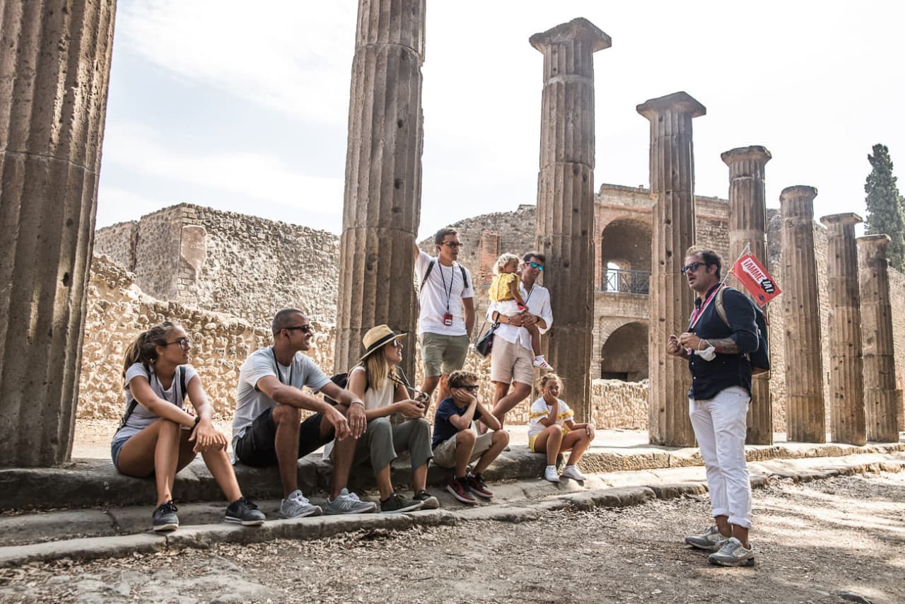 Tour of Pompeii & Mt. Vesuvius with Priority Access from Sorrento - تصویر اصلی
