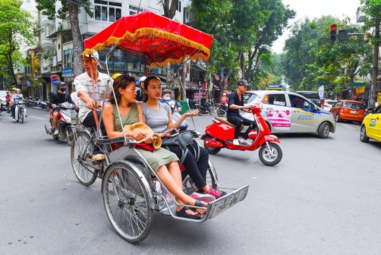 Hanoi Old Quarter Cyclo Tour with Egg Coffee Experience - تصویر اصلی