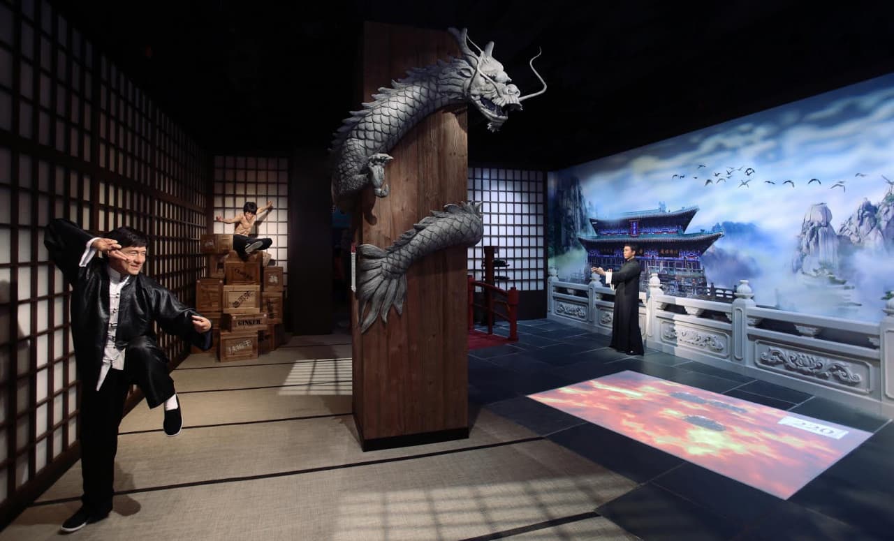 COMBO: Peak Tram with Sky Terrace 428 + Madame Tussauds Hong Kong Ticket - تصویر 4