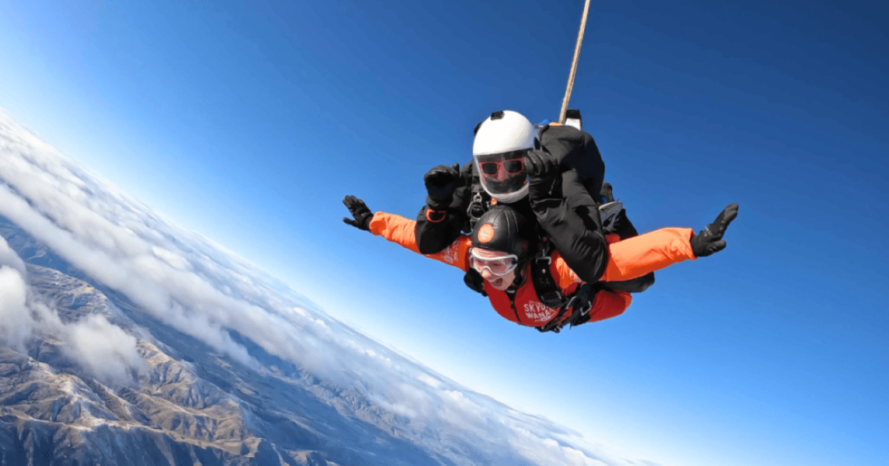 Tandem Skydiving Experience Wanaka - تصویر اصلی