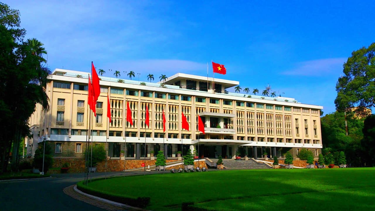 Ho Chi Minh Half-Day City Tour: Independence Palace, Notre Dame Cathedral, Thien Hau Pagoda - تصویر اصلی