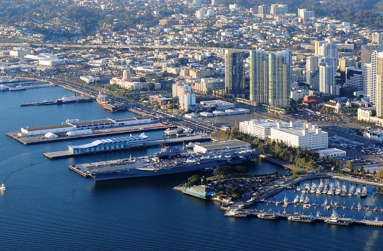 USS Midway Museum: Skip The Line - تصویر 2