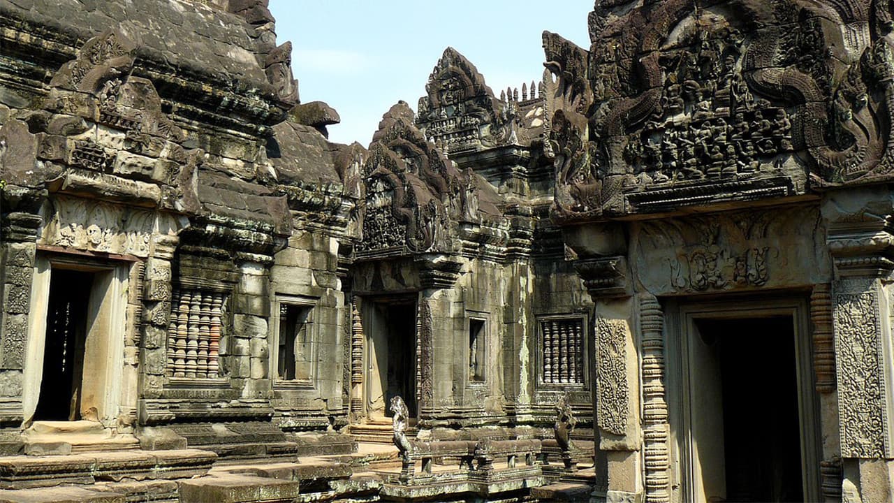 Beng Mealea, Banteay Srei, Banteay Samre, and Phnom Bakheng Tour - تصویر 3
