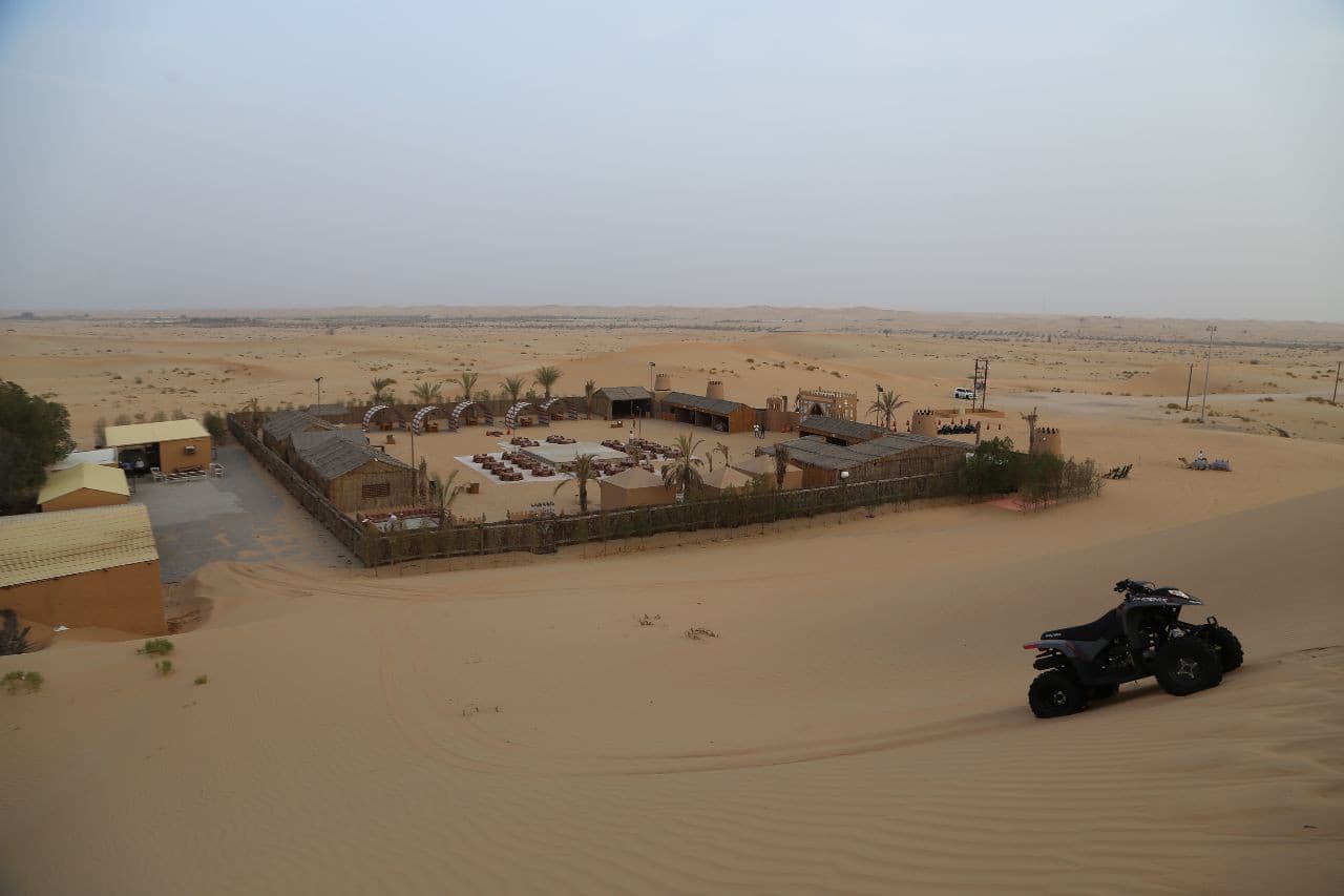 Premium Evening Desert Safari Tour from Dubai with BBQ Dinner - تصویر 16