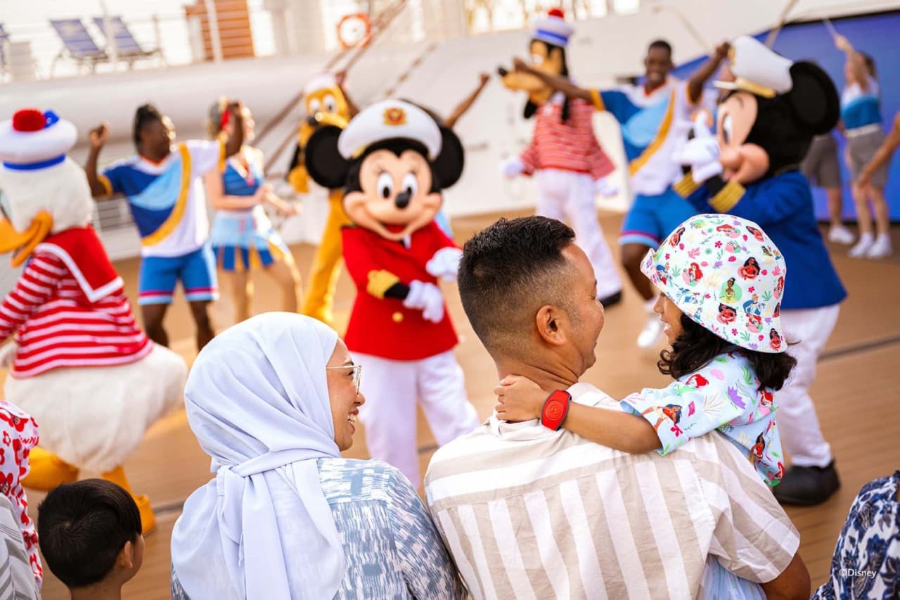 Disney Cruise Line: 3-Night Disney Adventure Cruise from Singapore - تصویر 41