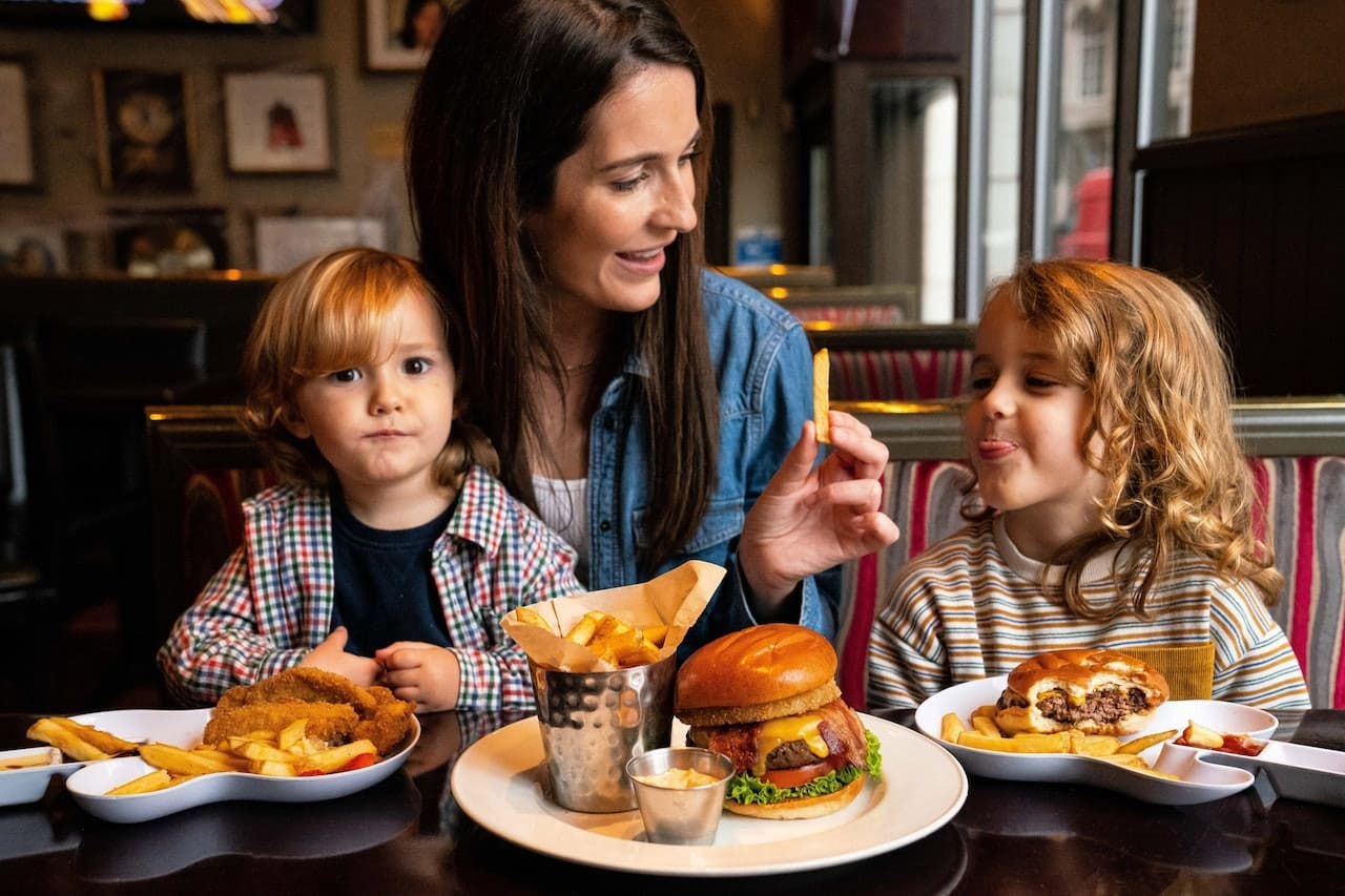 Hard Rock Cafe Las Vegas Dining Experience - تصویر 2