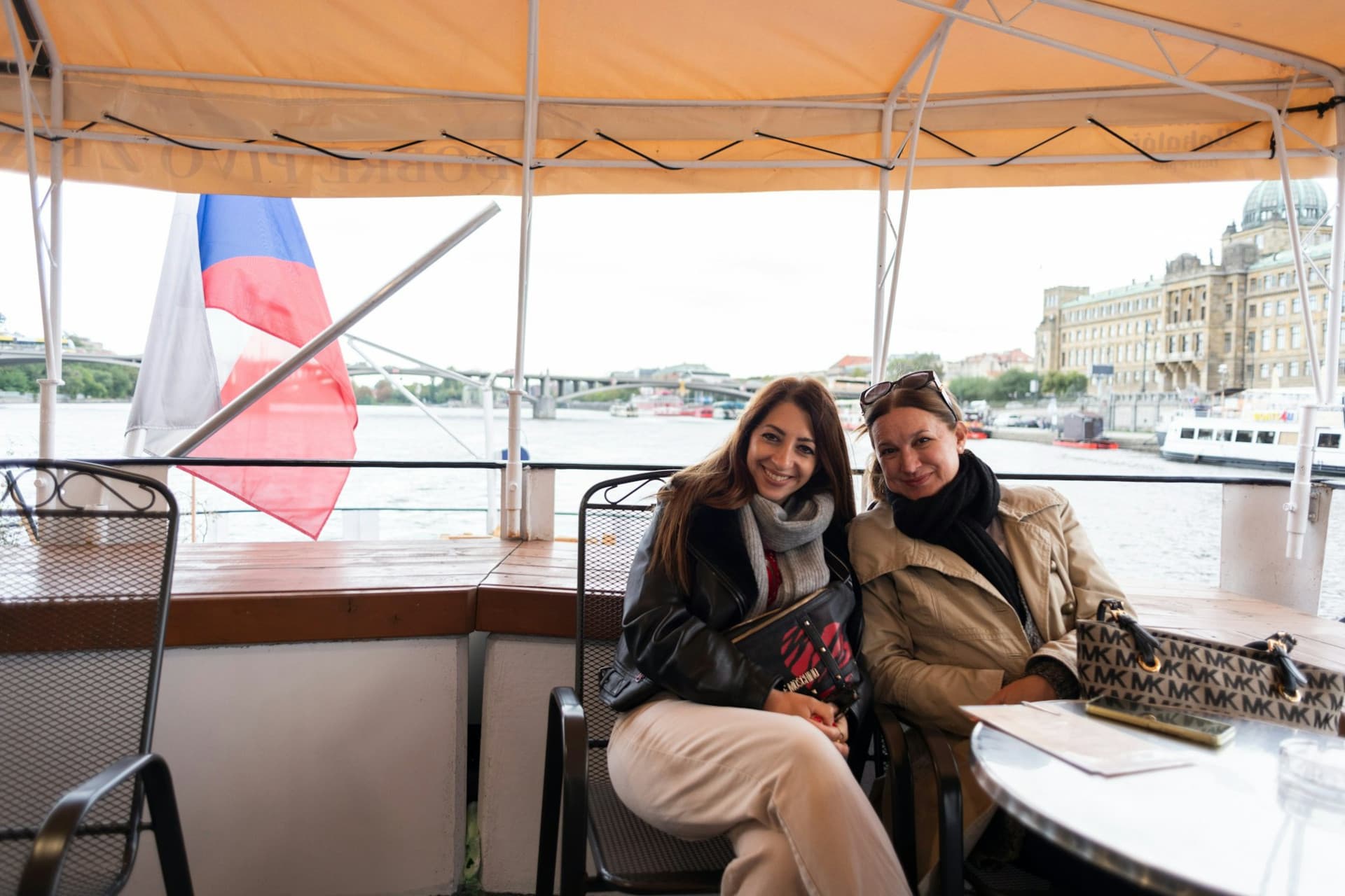 Prague: River Cruise + Audio Guide - تصویر 2