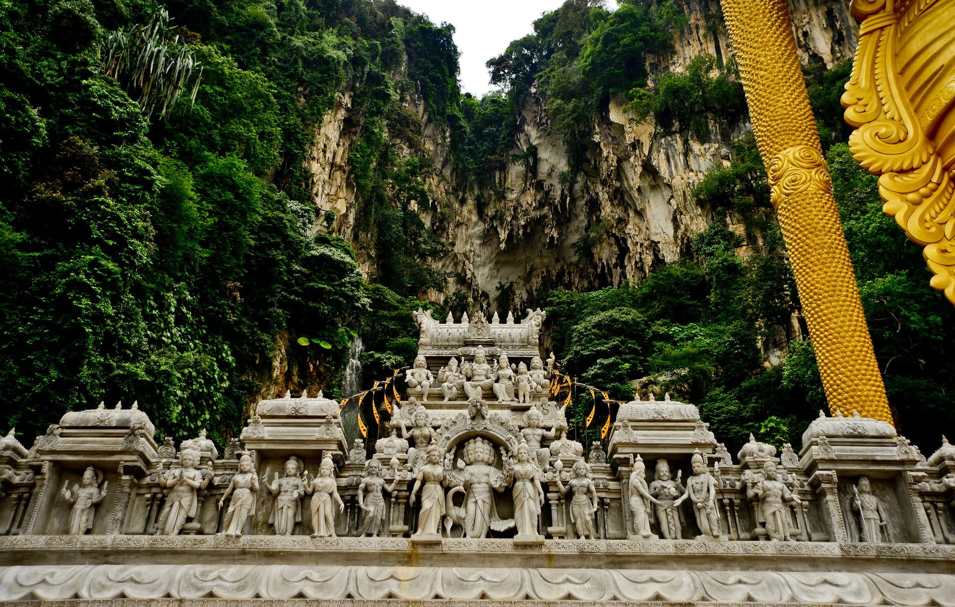 Genting Highlands and Batu Caves Full-Day Tour from Kuala Lumpur - تصویر 8