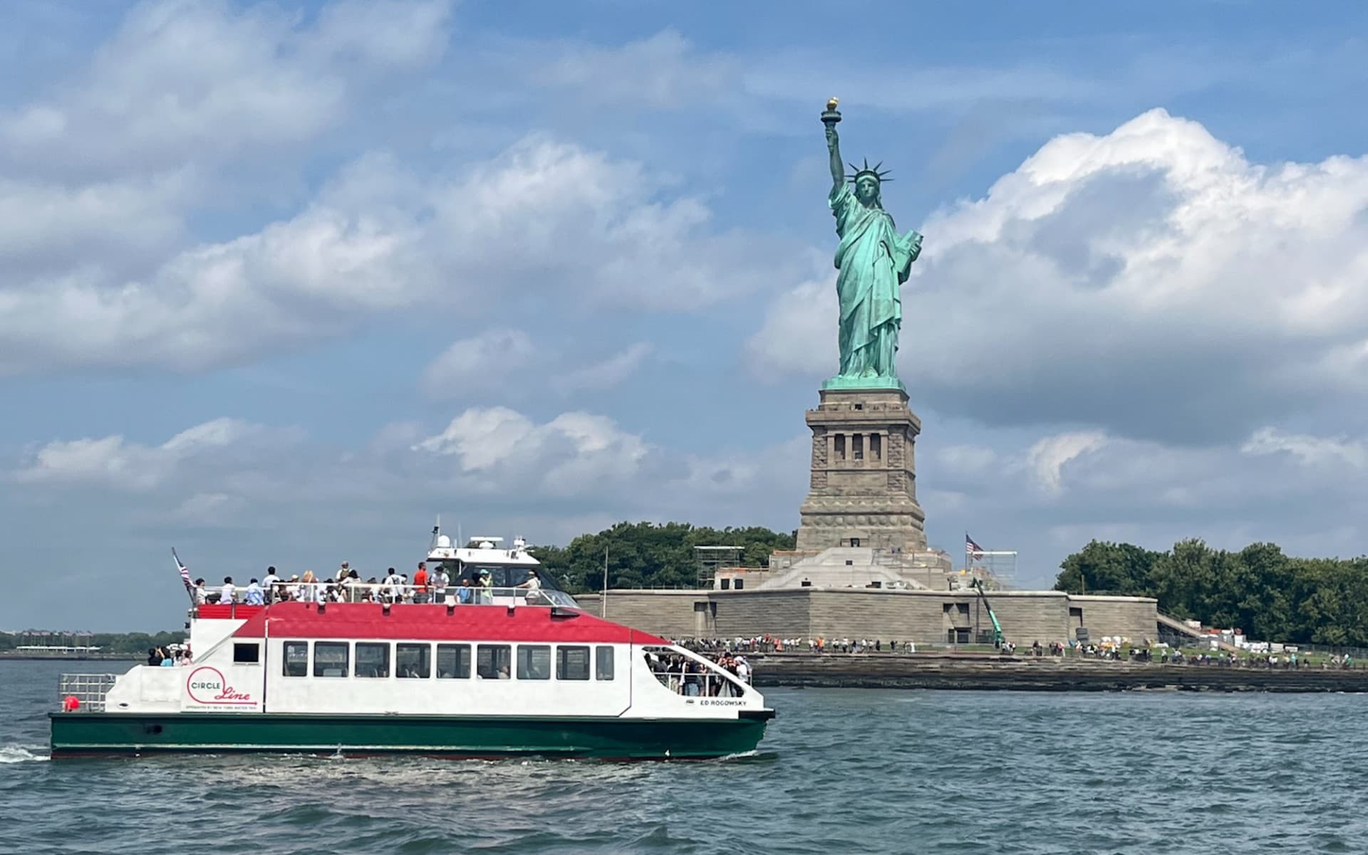 Circle Line Downtown "Liberty Super Express" Cruise (50 Minutes): Reserved Straight-to-Board Ticket - تصویر اصلی