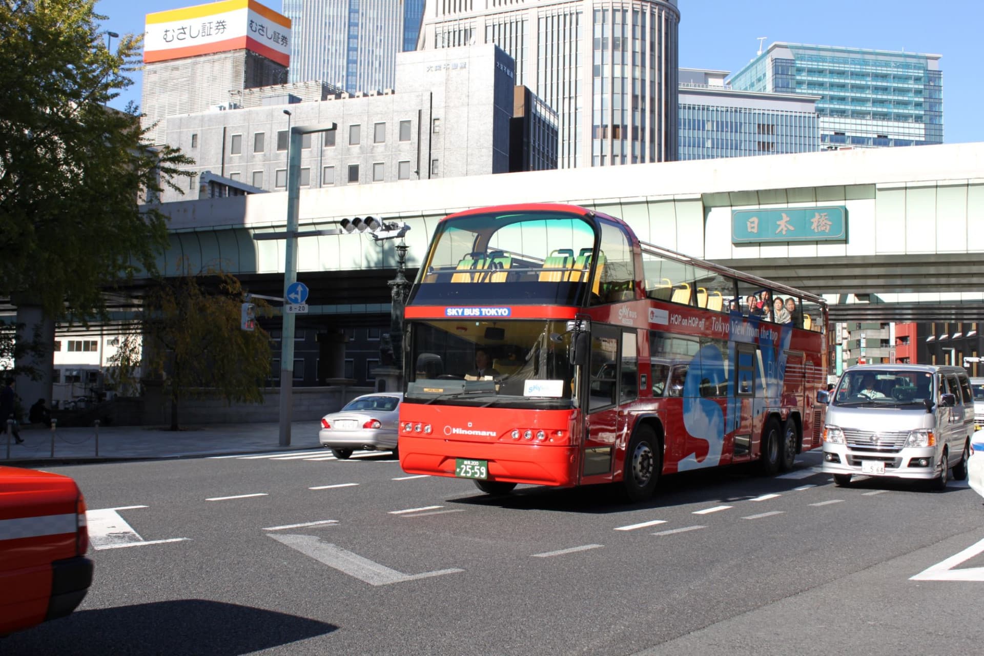 Tokyo Sky Hop-on Hop-off Sightseeing Bus - تصویر 4