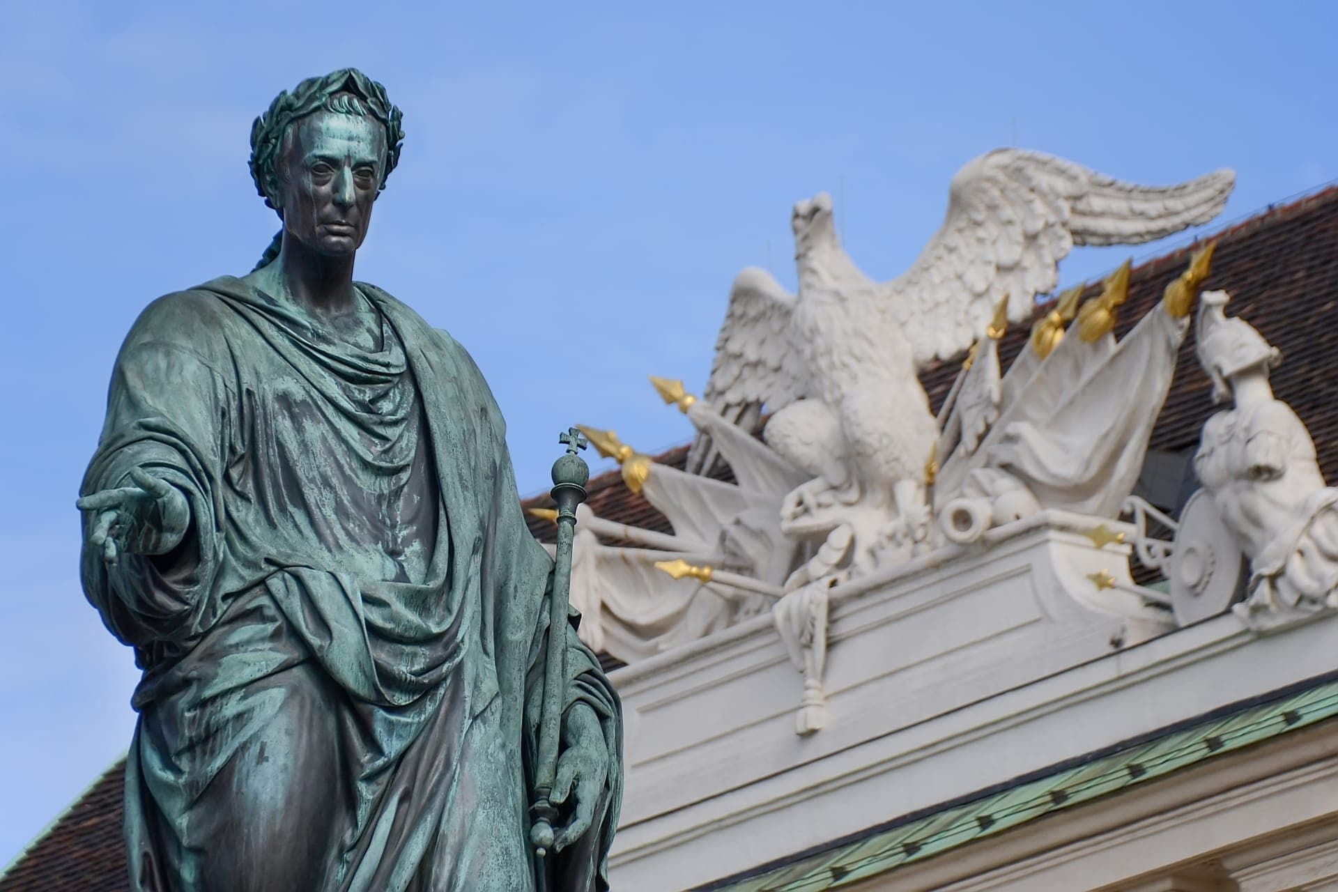 Vienna Old Town, Hofburg Palace Courtyard, and St. Stephen's Cathedral Walking Tour - تصویر 23