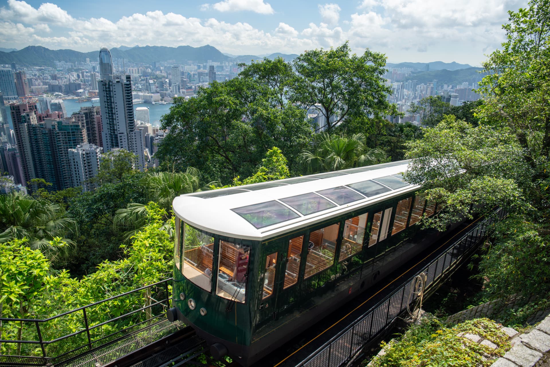 COMBO: Peak Tram with Sky Terrace 428 + Madame Tussauds Hong Kong Ticket - تصویر 3