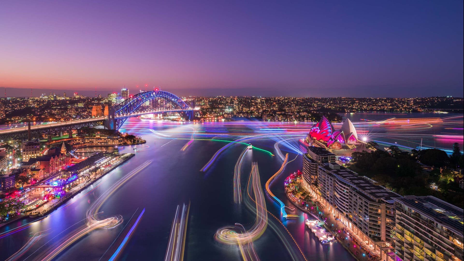 Vivid Sydney Cruise with Captain Cook Cruises Departing From Darling Harbour - تصویر 2