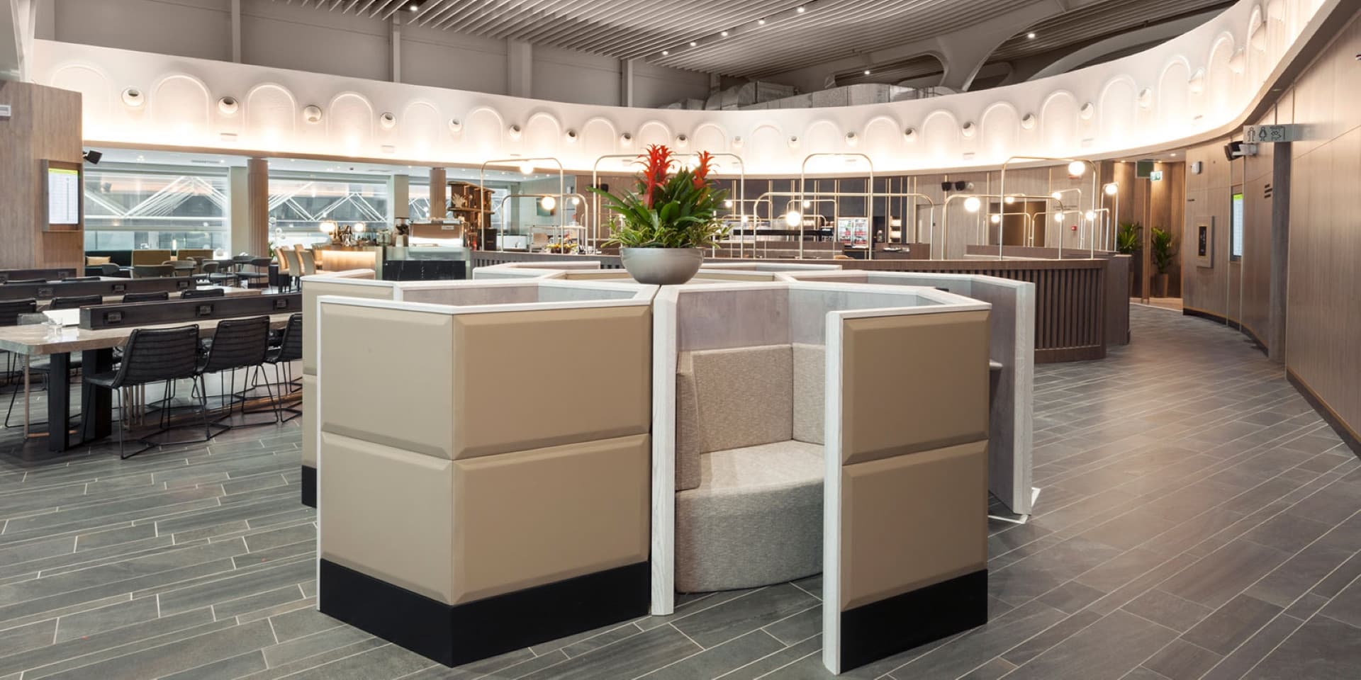 Plaza Premium Lounge - Leonardo da Vinci-Fiumicino Airport Terminal 3 - تصویر 10