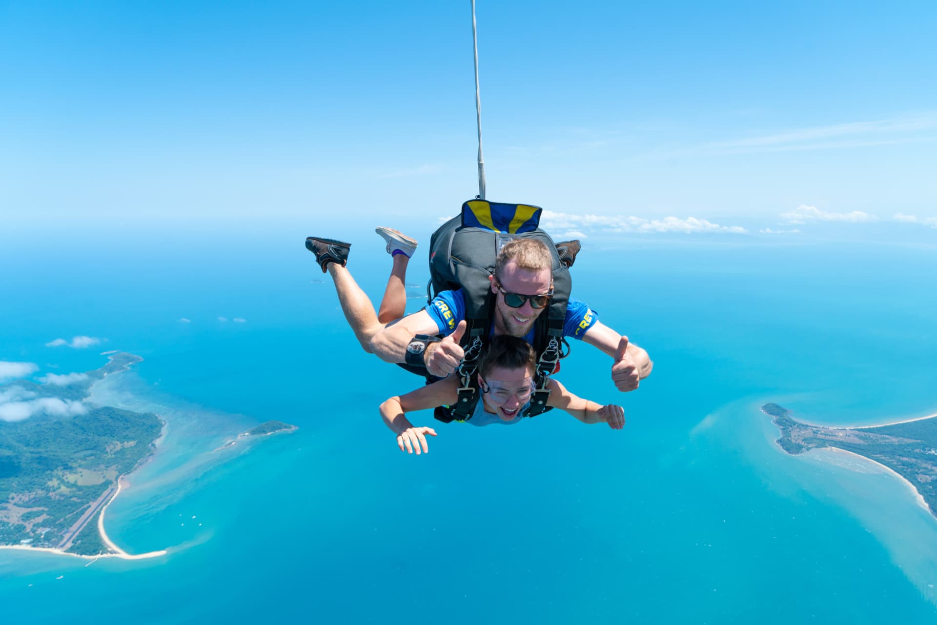 Tandem Skydiving Experience Mission Beach - تصویر 4
