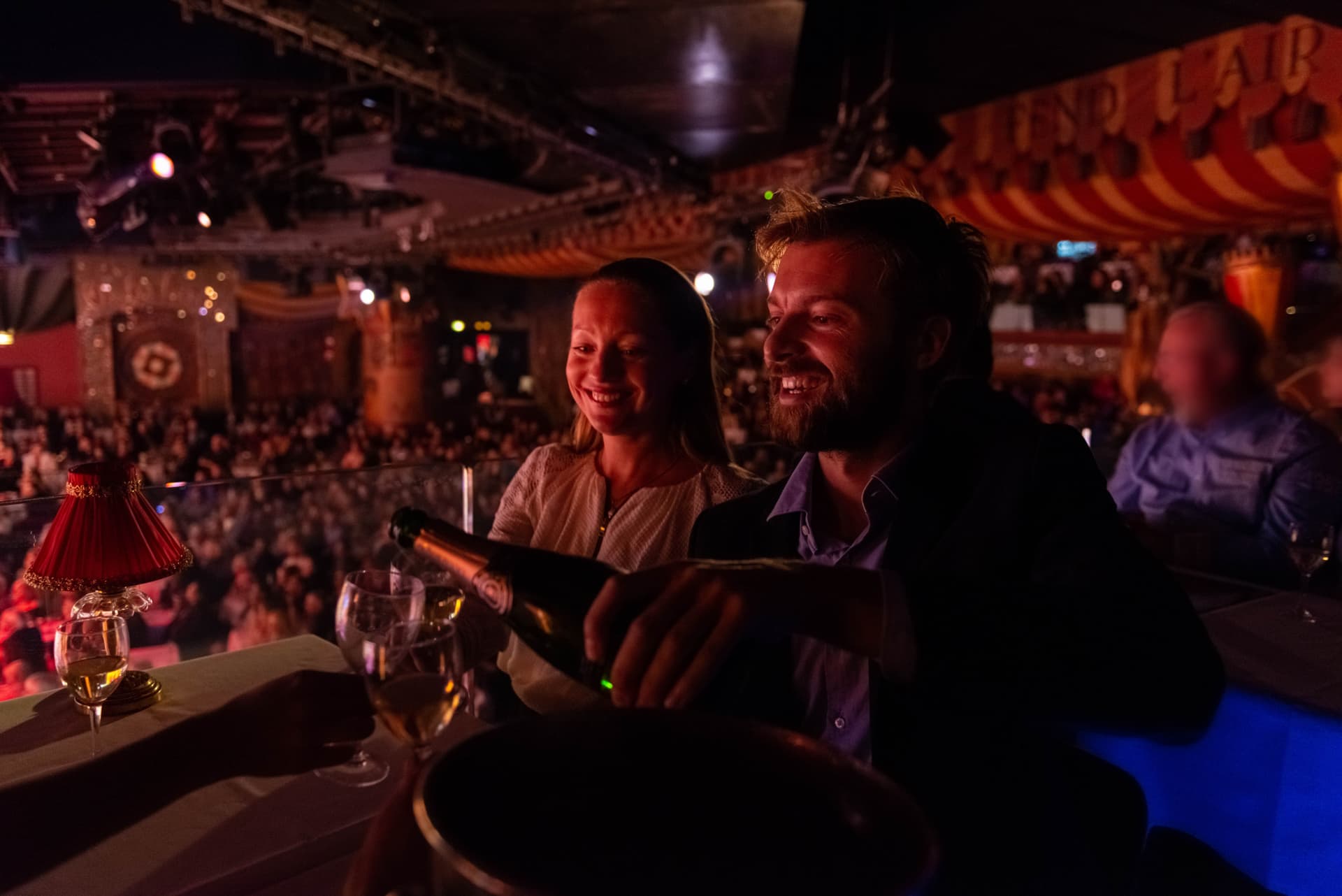 Moulin Rouge Cabaret Show with Drop-off Service and Dinner - تصویر 5