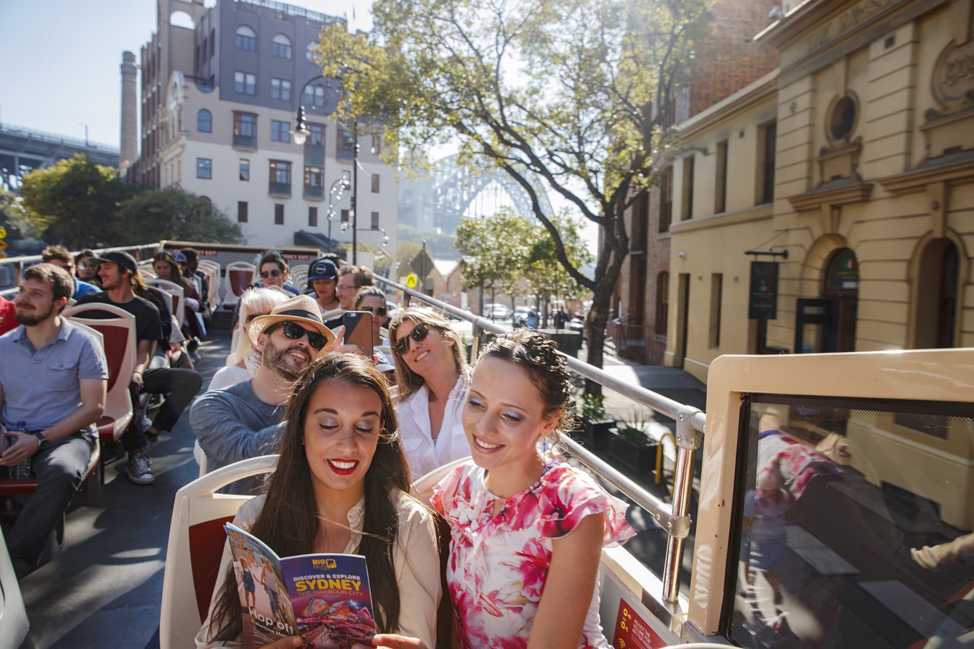 Big Bus Sydney Hop-on Hop-off Bus Tour - تصویر 2