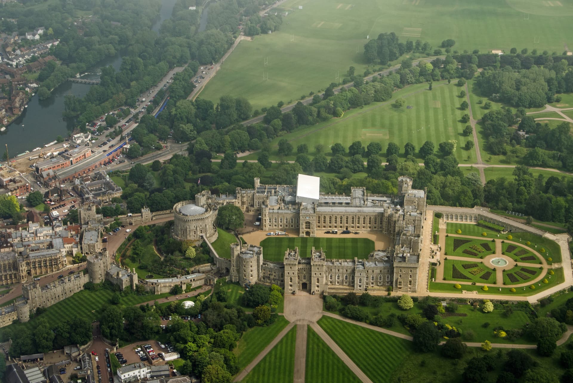 Windsor Castle Half-Day Tour from London with Audio Guide - تصویر 3