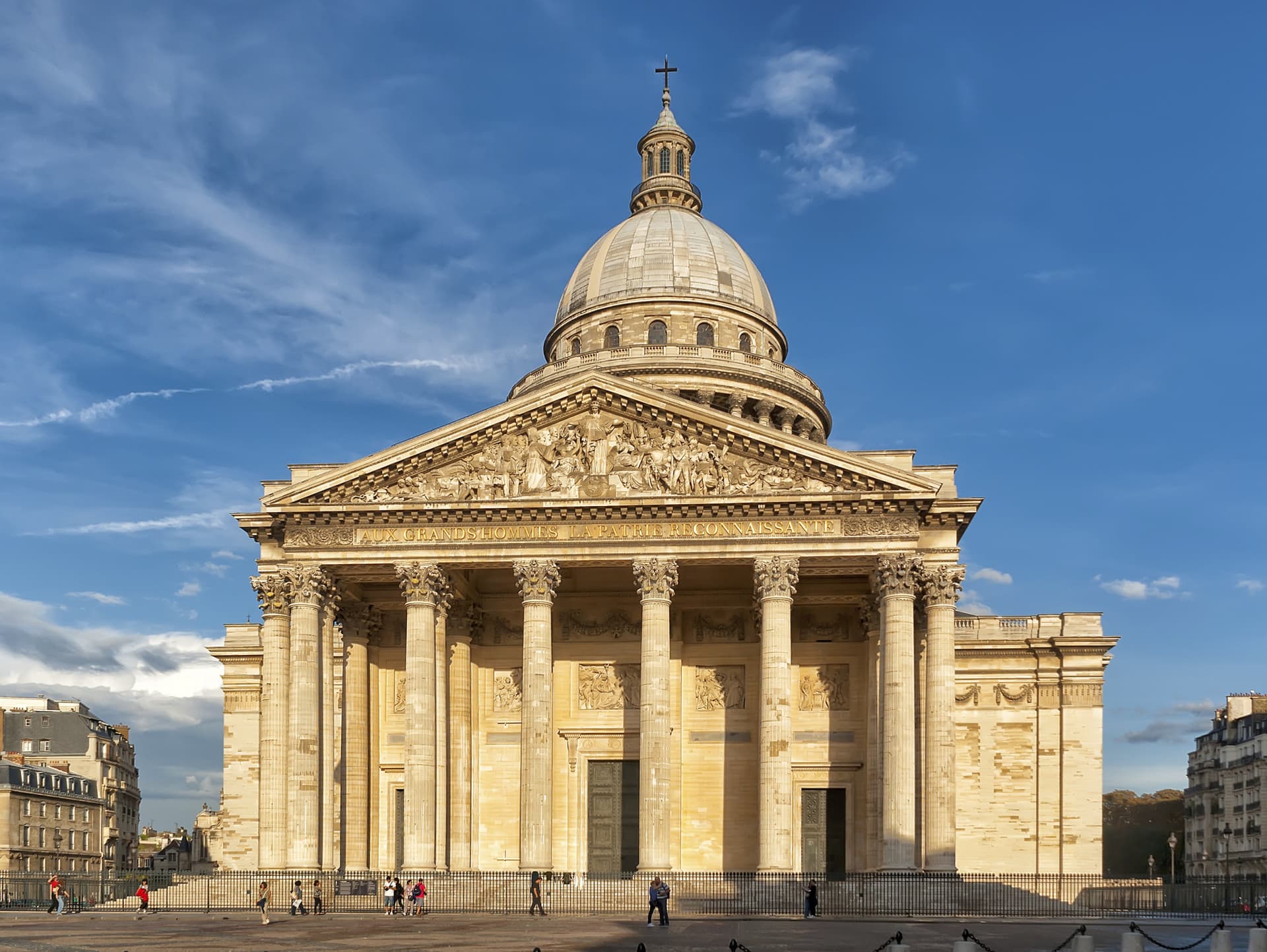 Paris Open-Top Bus Tour and Eiffel Tower Reserved Access - تصویر 6
