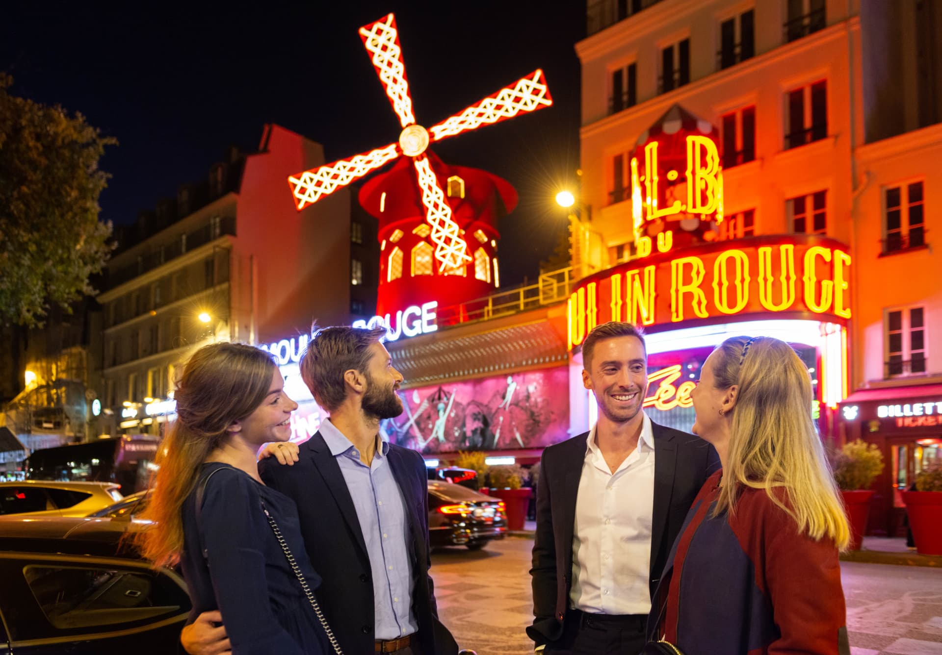 Moulin Rouge Cabaret Show with Drop-off Service and Dinner - تصویر 7