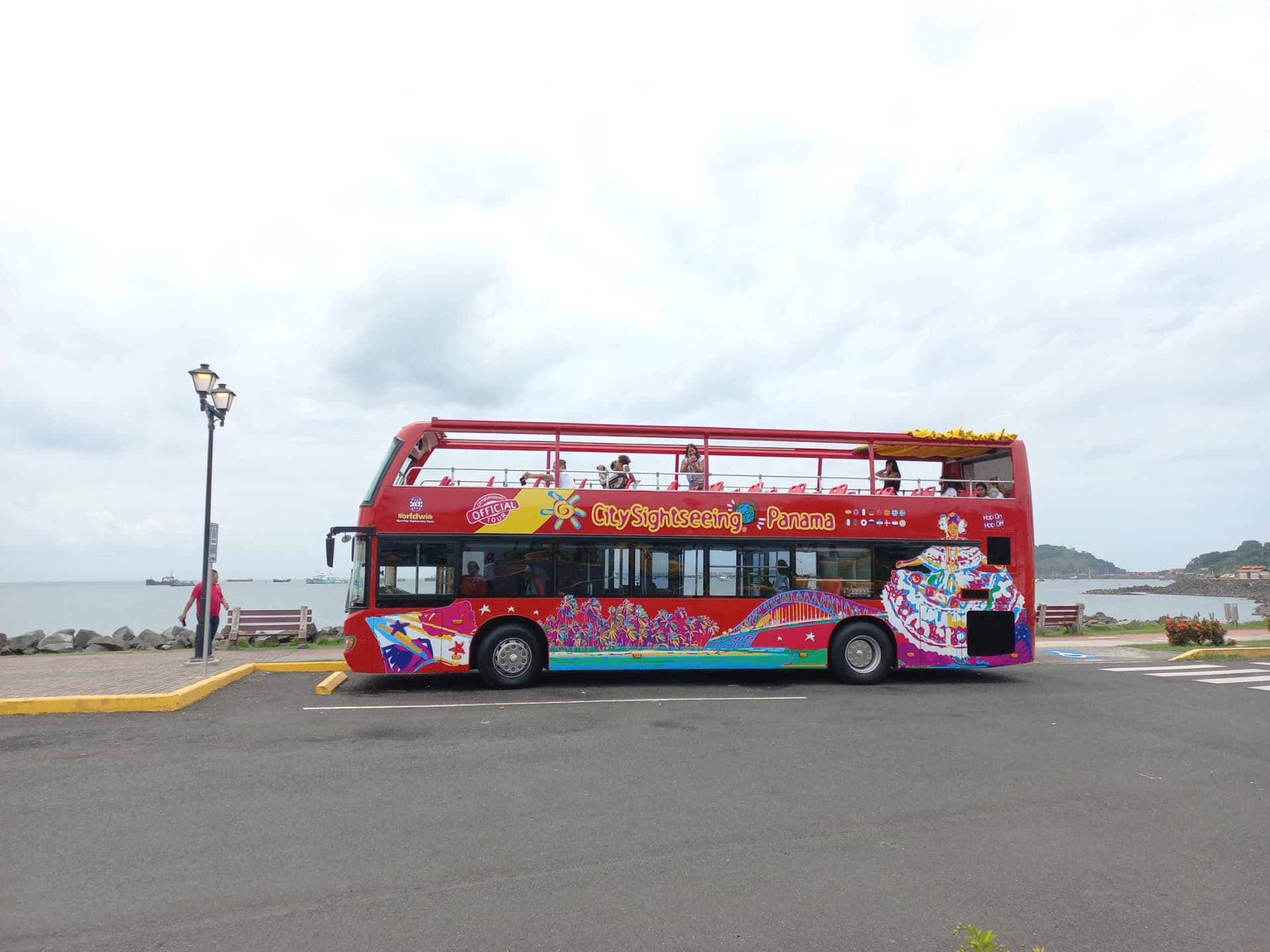 City Sightseeing Panama City Hop-on Hop-off Bus Tour - تصویر 6