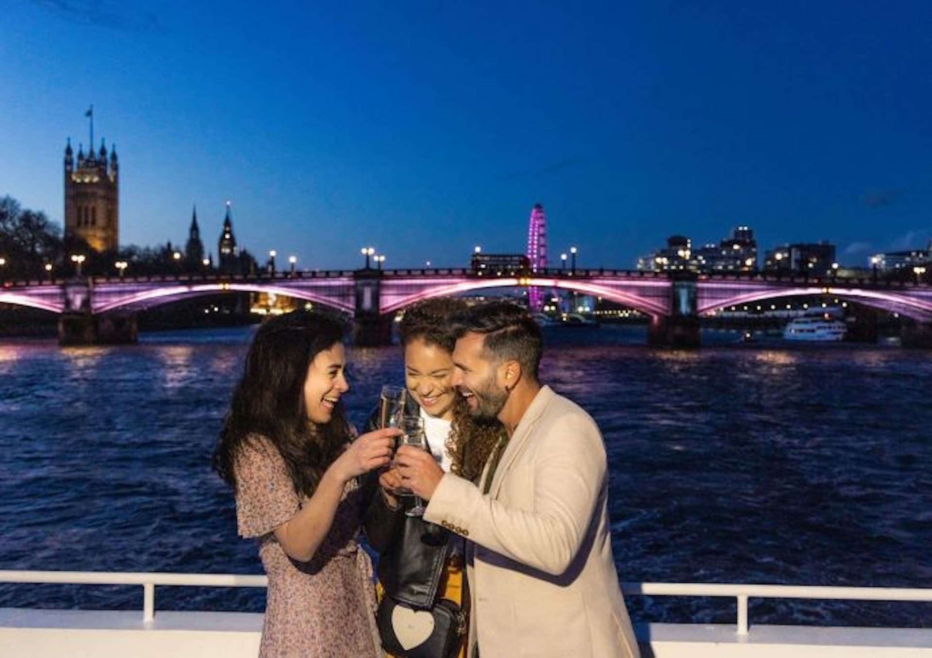 کروز شام بر روی رود تیمز لندن توسط City Cruises - تصویر 4