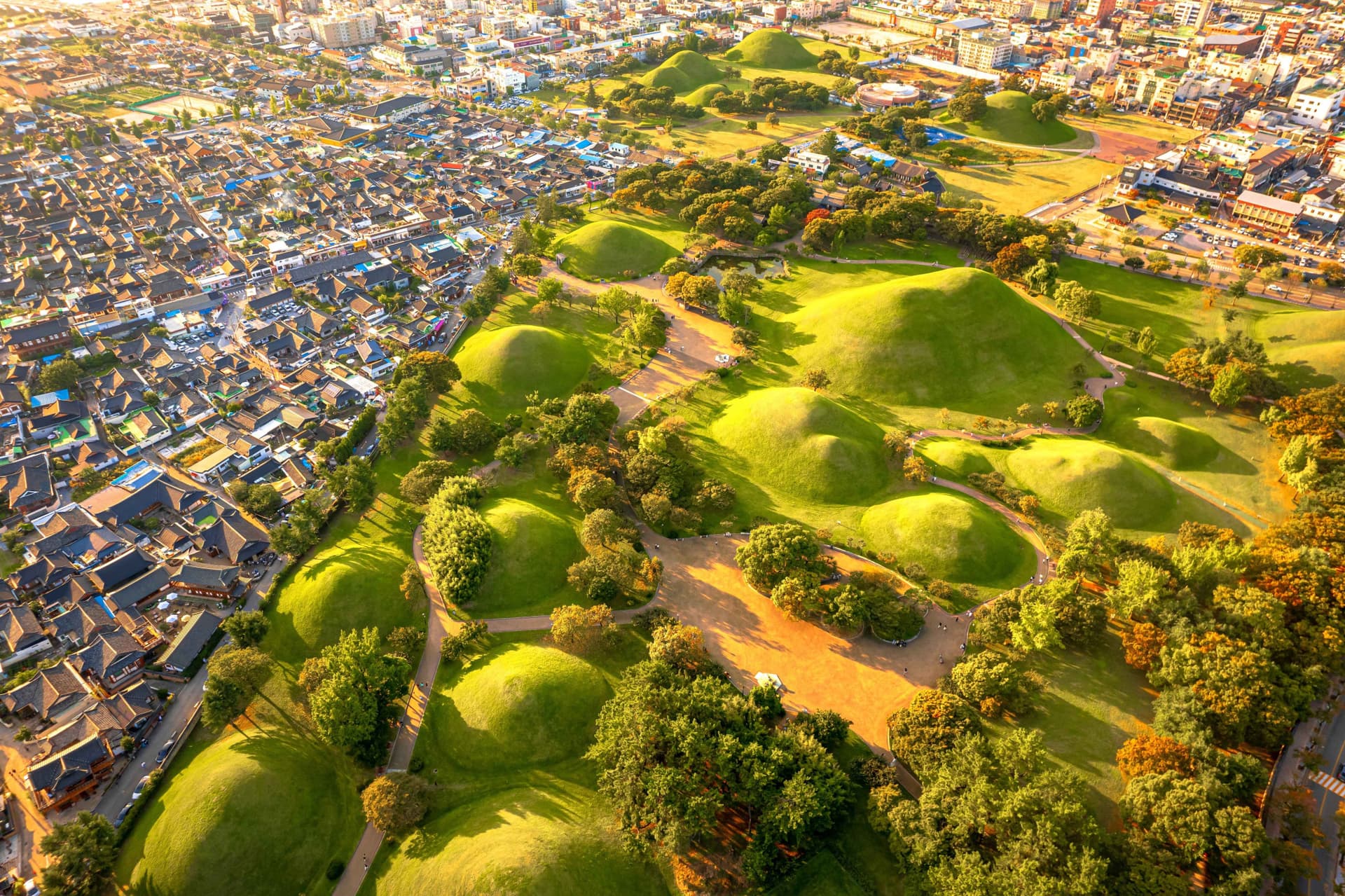 Gyeongju UNESCO World Heritage Site Full-Day Tour with Sky Capsule Experience from Busan - تصویر 15