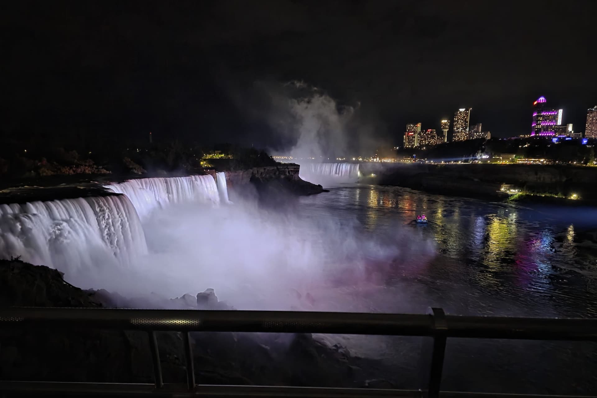 Niagara Falls USA: Night Illumination Tour & Optional Maid of the Mist - تصویر 3