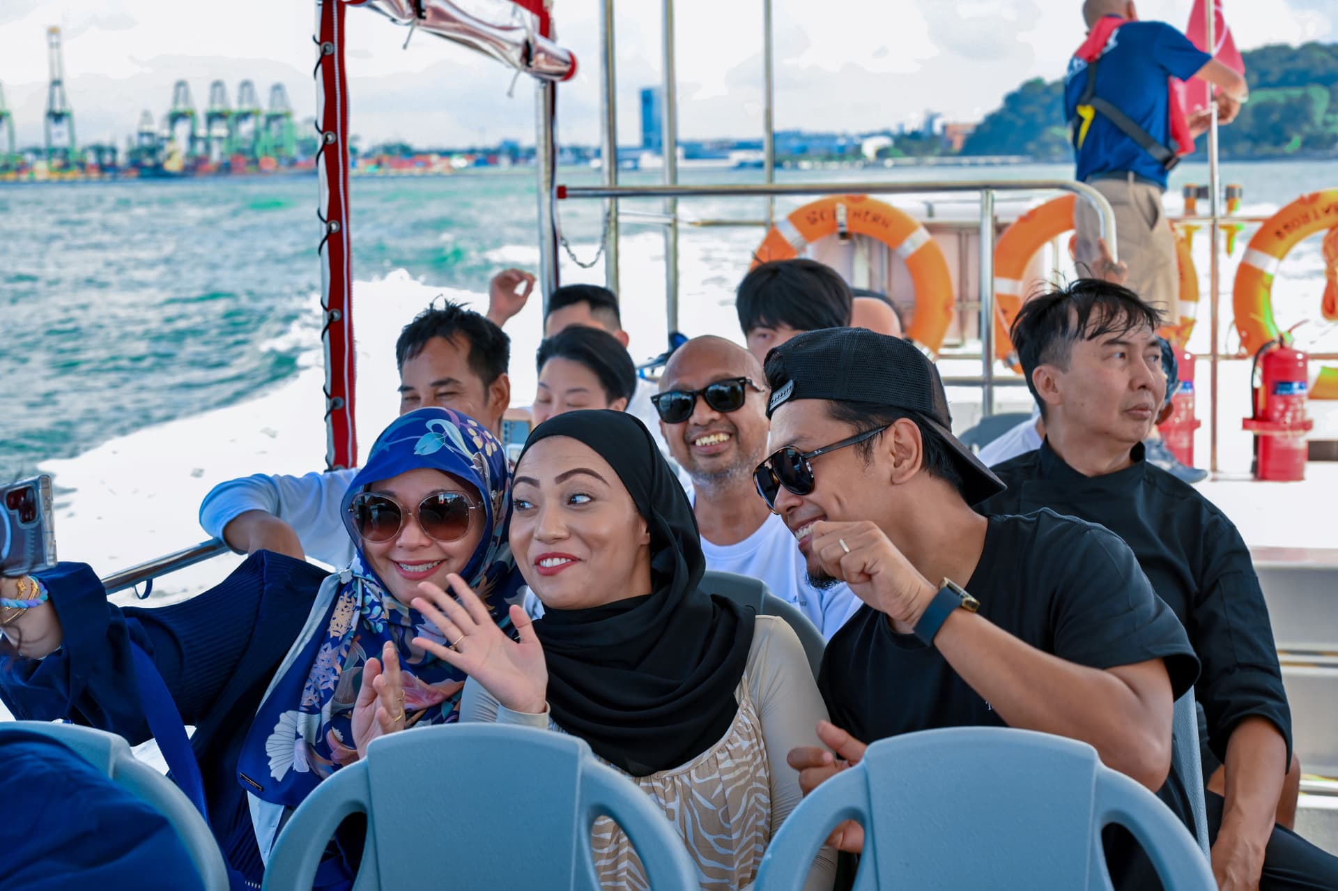 Albatross Hop-On Hop-Off Speedboat Pass - تصویر 9