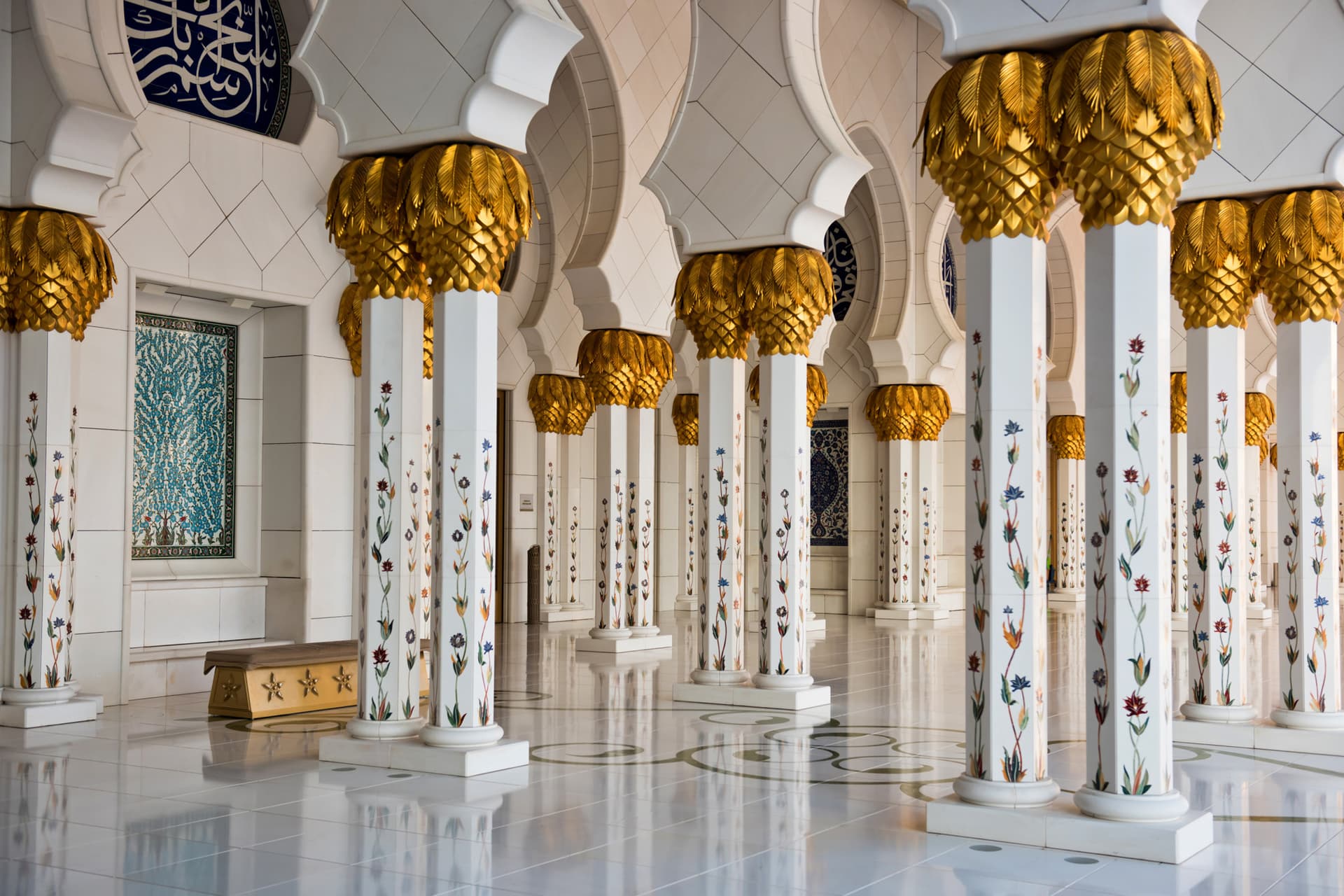 Sheikh Zayed Grand Mosque and Louvre Abu Dhabi Tour from Dubai - تصویر 6