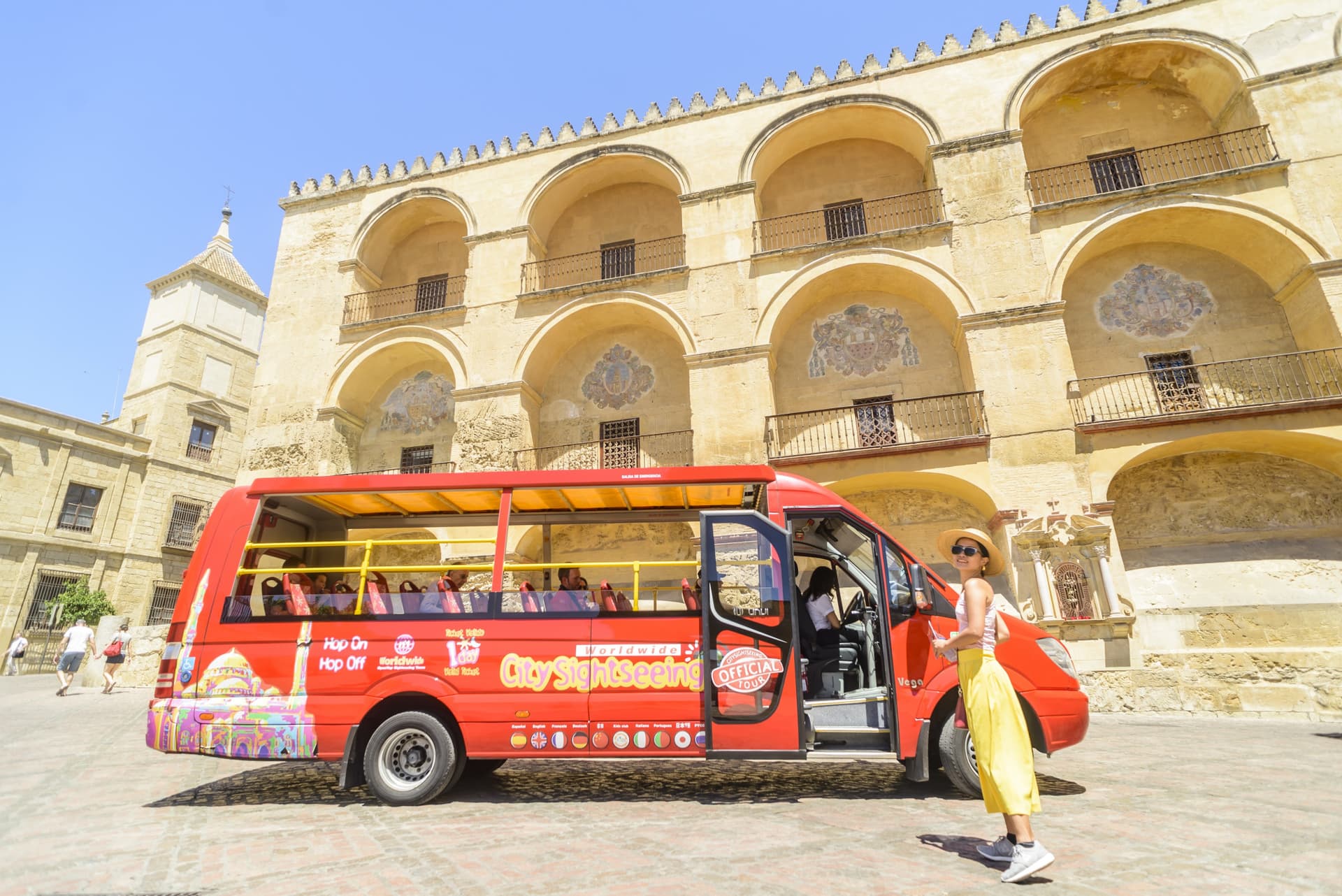 City Sightseeing Cordoba Hop-on Hop-off Bus Tour - تصویر 5