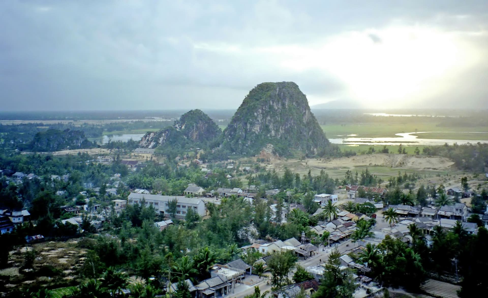 Son Tra Peninsula, Marble Mountains, and Hoi An Ancient Town Half-Day Tour from Da Nang - تصویر 3