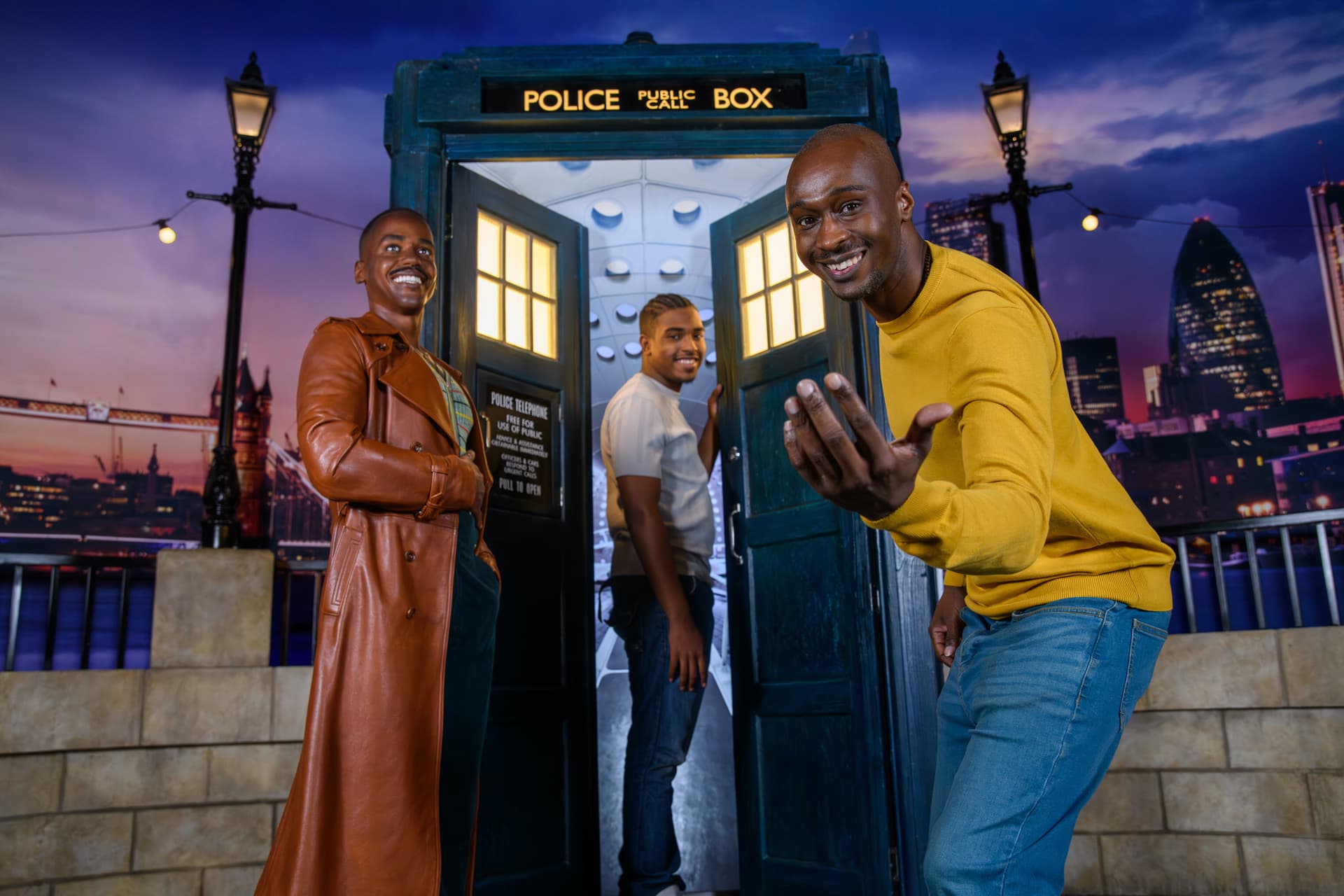 COMBO: London Eye + Madame Tussauds London + SEA LIFE London Aquarium Ticket - تصویر 10